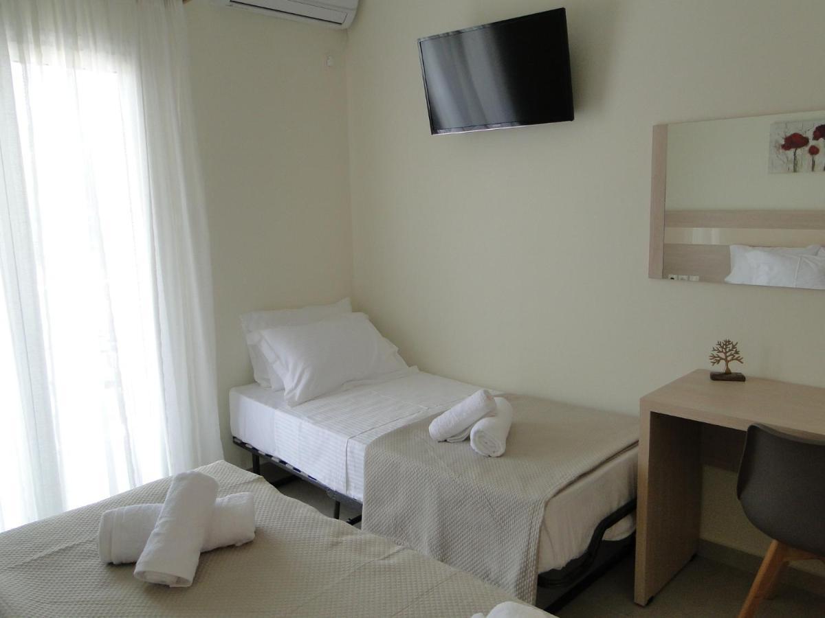 Chrysanthe'S Apartments No2 Poros Town エクステリア 写真