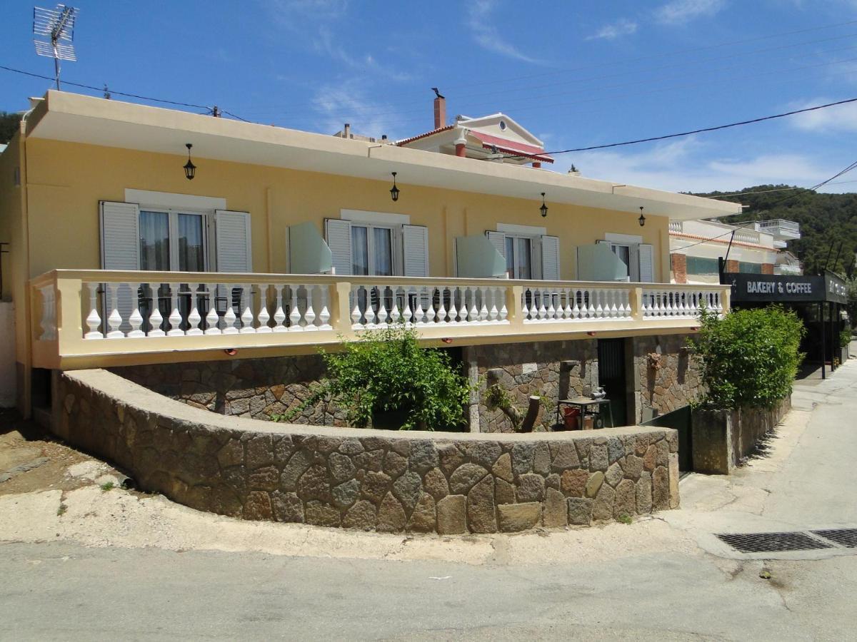 Chrysanthe'S Apartments No2 Poros Town エクステリア 写真